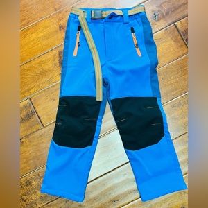 Snow boarding pants. Size 4/6 toddler